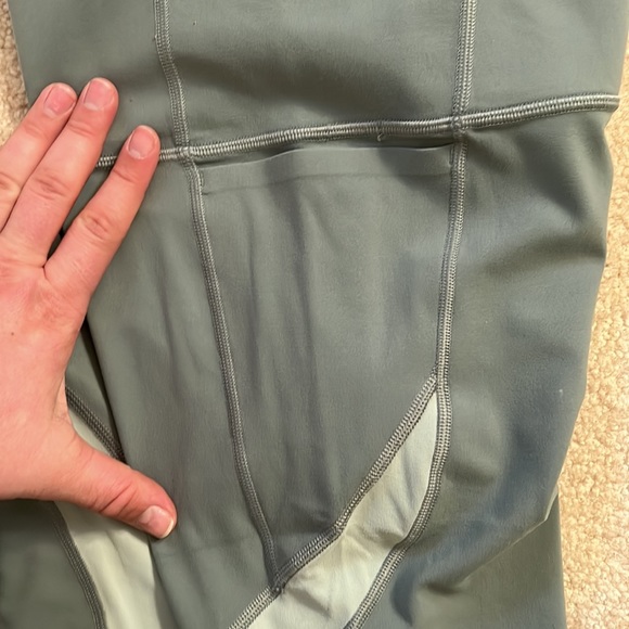 ATHLETA NWOT legging. - Picture 2 of 3